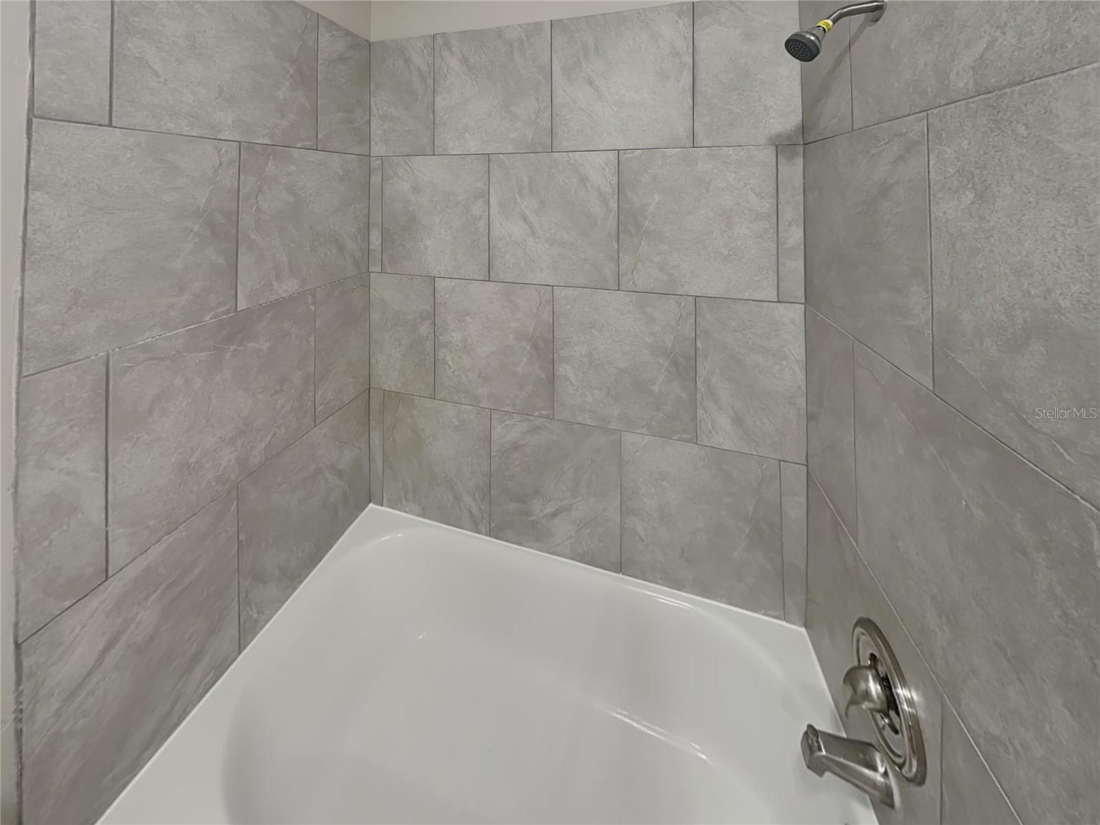 DELTONA LAKES UNIT 10 IN 25 & 36 18 30 - Residential Lease