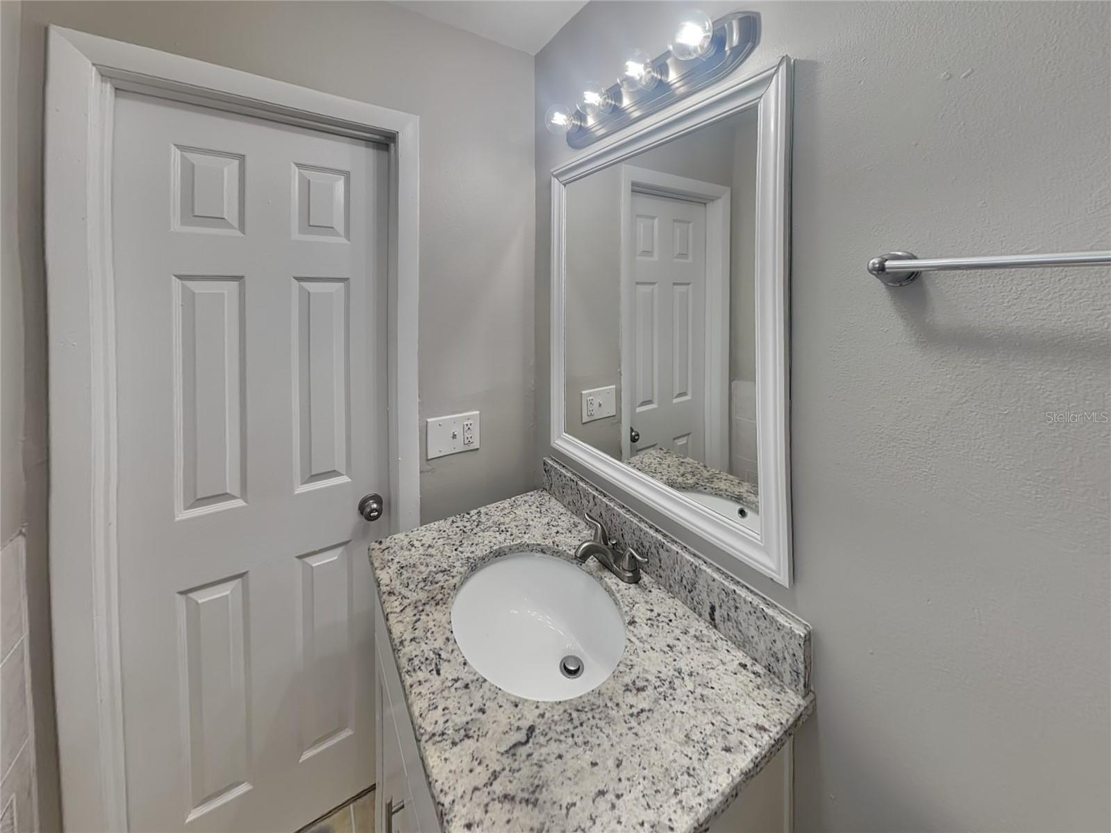 DELTONA LAKES UNIT 10 IN 25 & 36 18 30 - Residential Lease