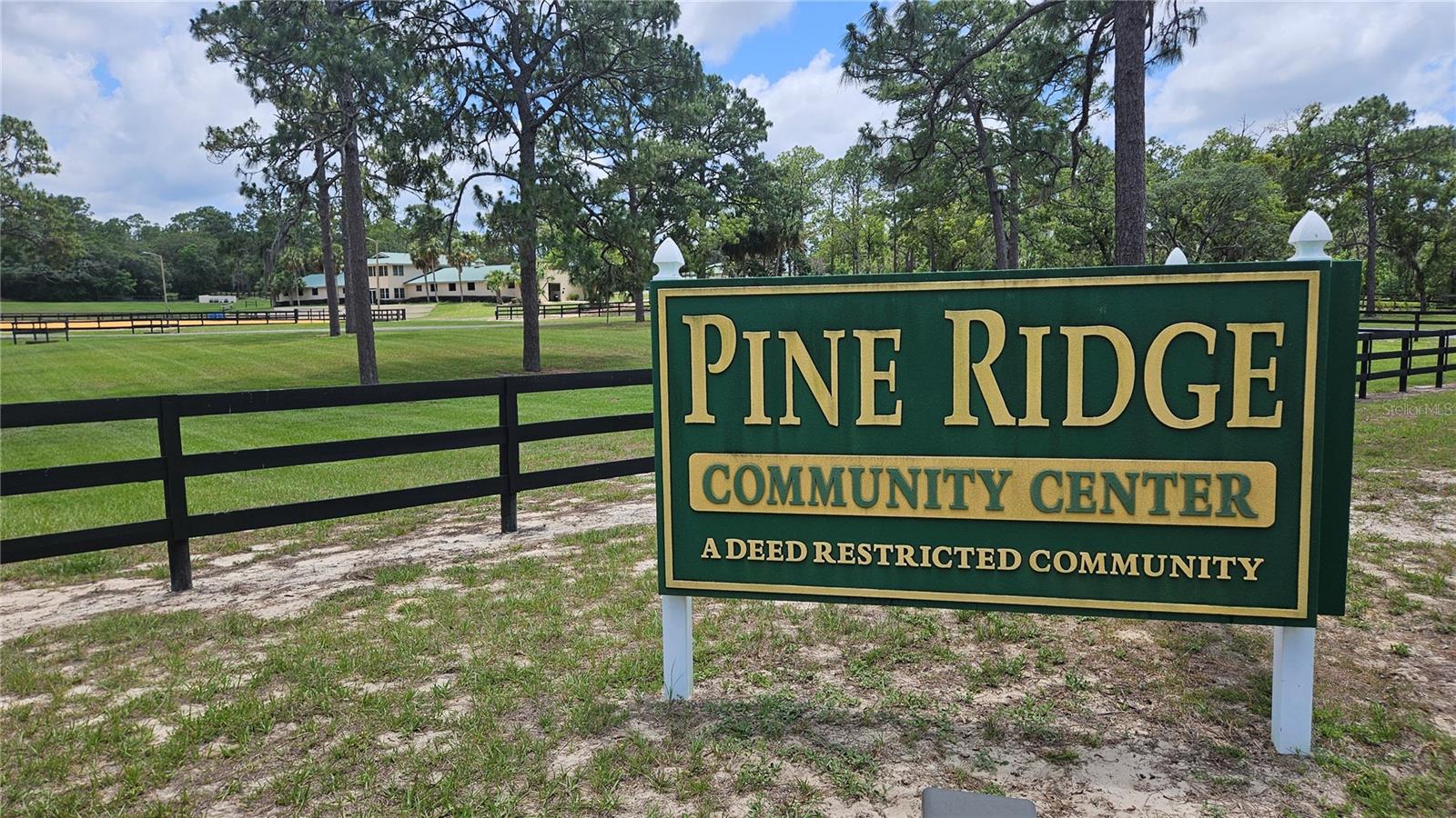 PINE RIDGE UNIT 03 - Residential