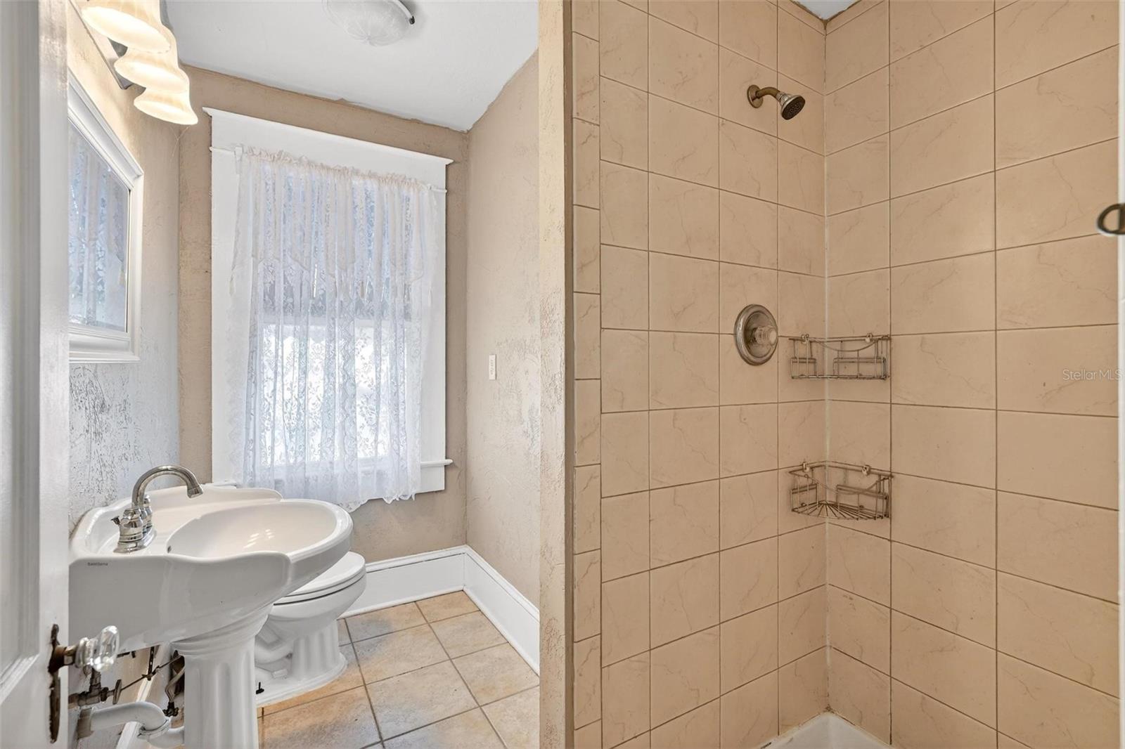 UMATILLA OAK PARK - Residential