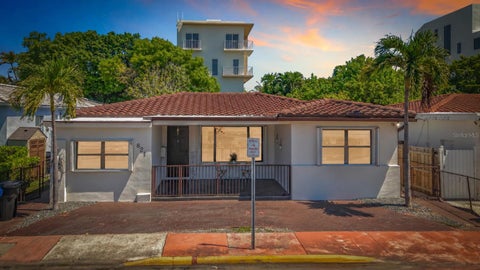 821 83RD ST MIAMI BEACH FL 33141