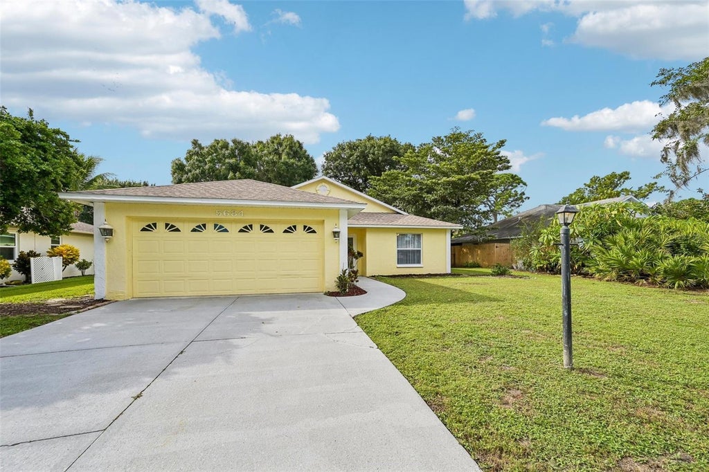 Photo of 5684 Alden Garden Way, Sarasota, FL 34235 (MLS # A4708395)
