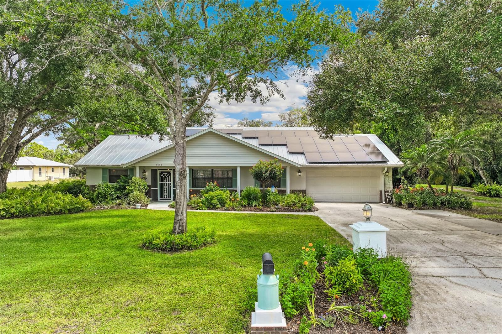 7565 CASTLE DRIVE