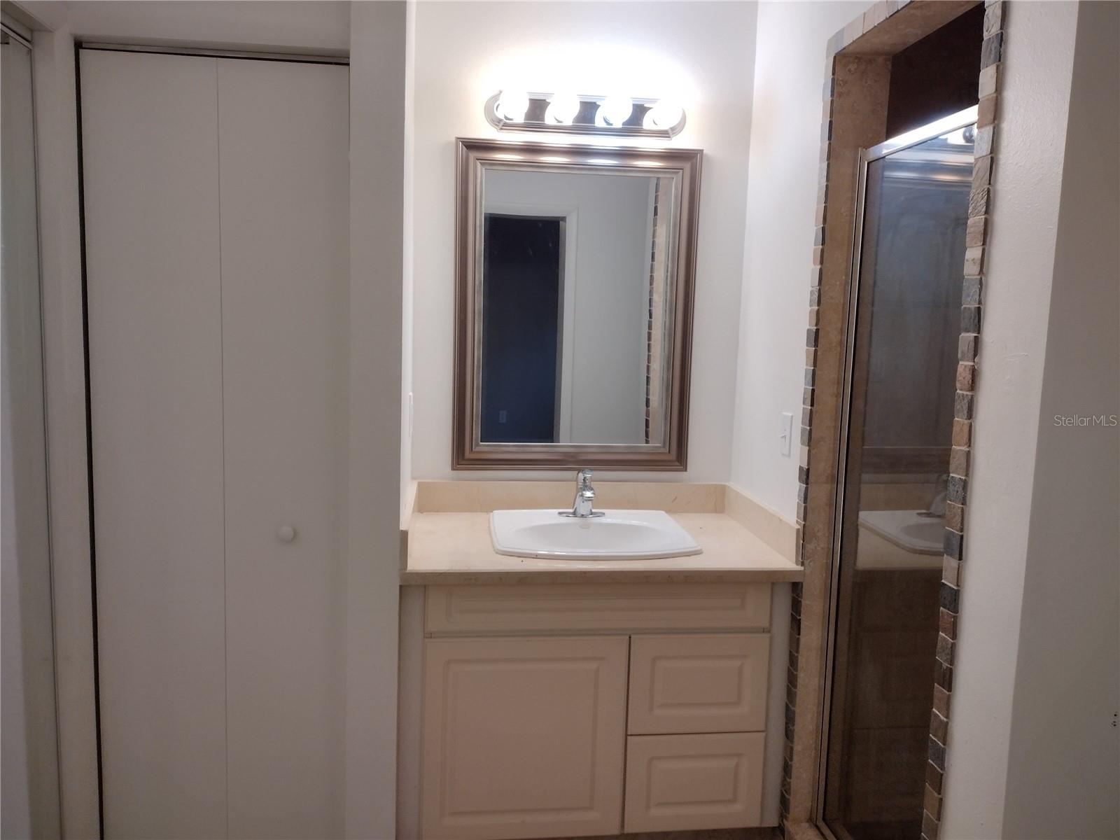GOLF VIEW PARK RESUB - Residential Lease