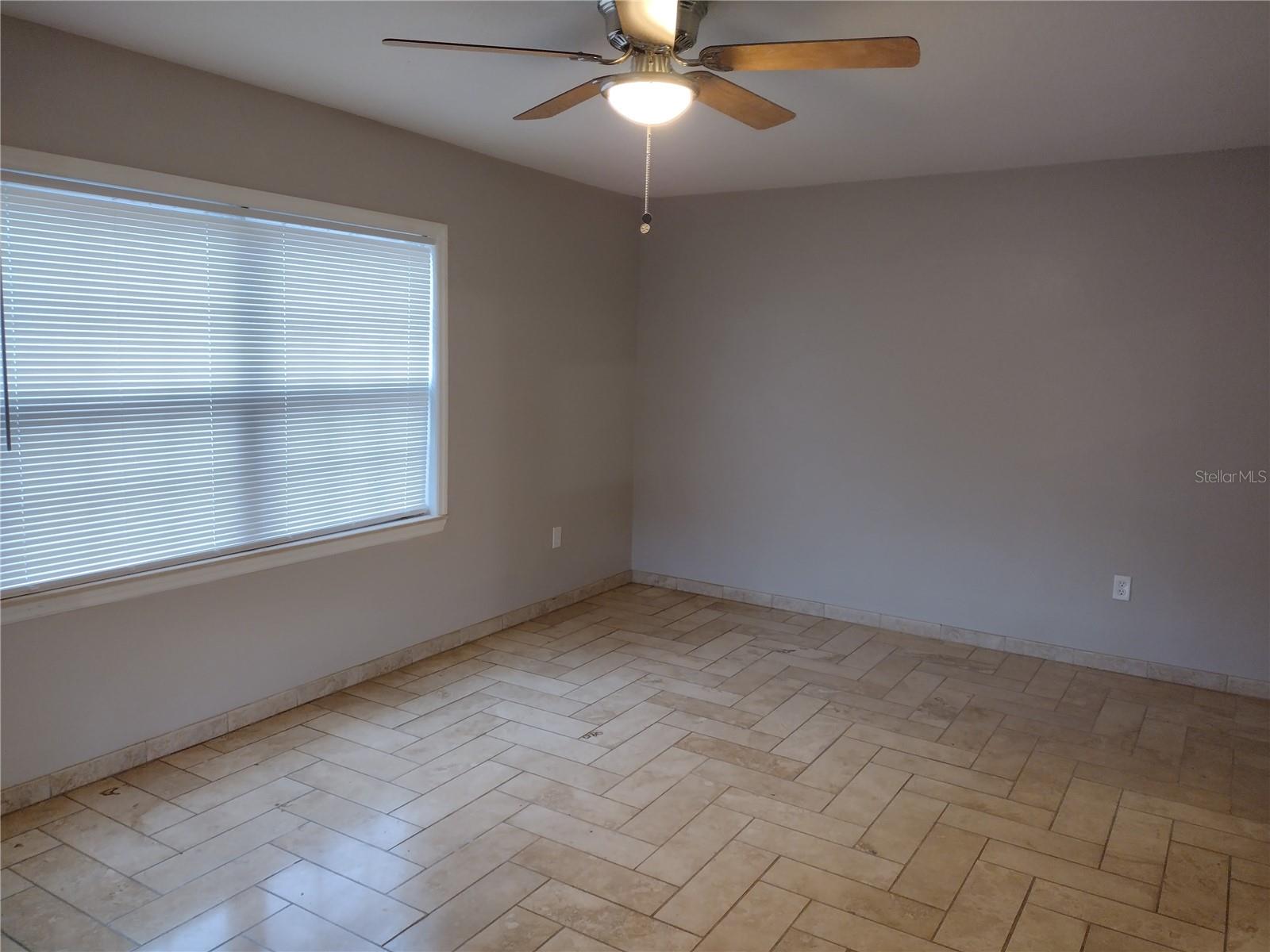 GOLF VIEW PARK RESUB - Residential Lease