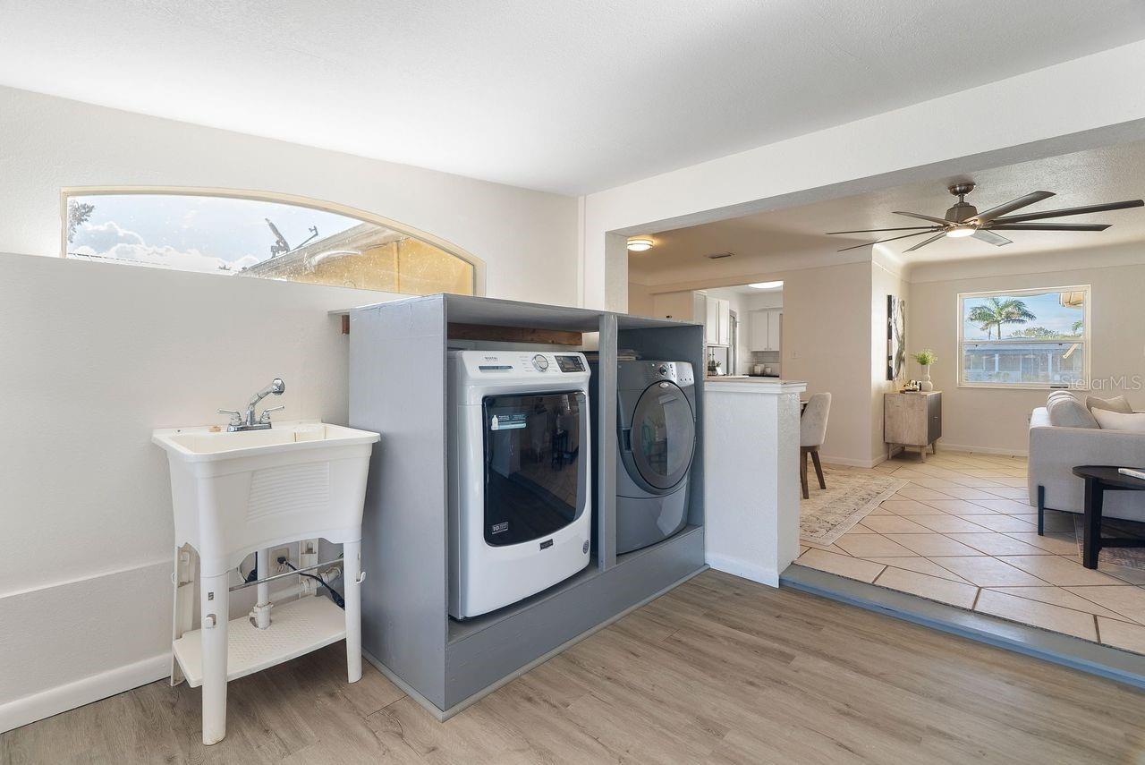 HAMPTON HOMES UNIT 07 - Residential