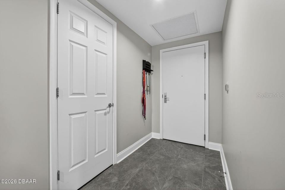 231 RIVERSIDE DRIVE 1002-1