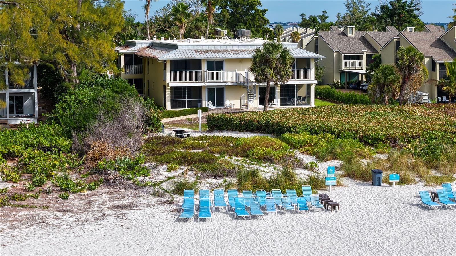 MCCALLS BEACH CASTLE - Residential