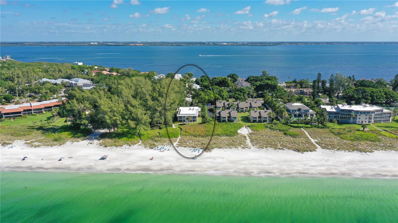 MCCALLS BEACH CASTLE - Residential