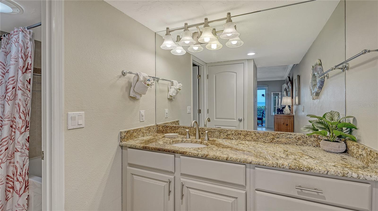 MCCALLS BEACH CASTLE - Residential