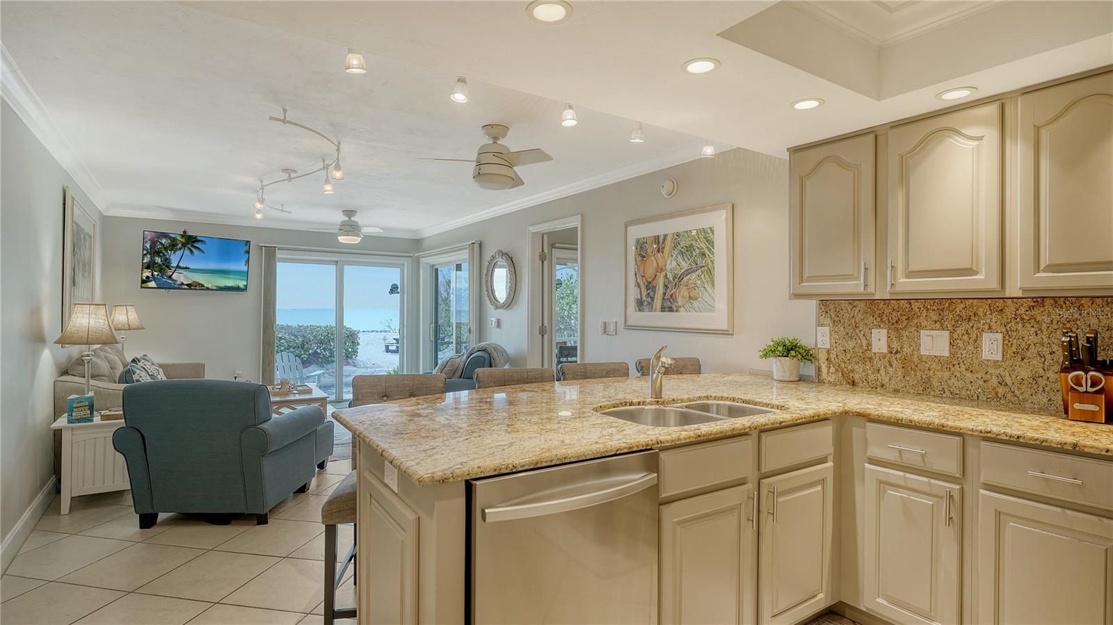 MCCALLS BEACH CASTLE - Residential