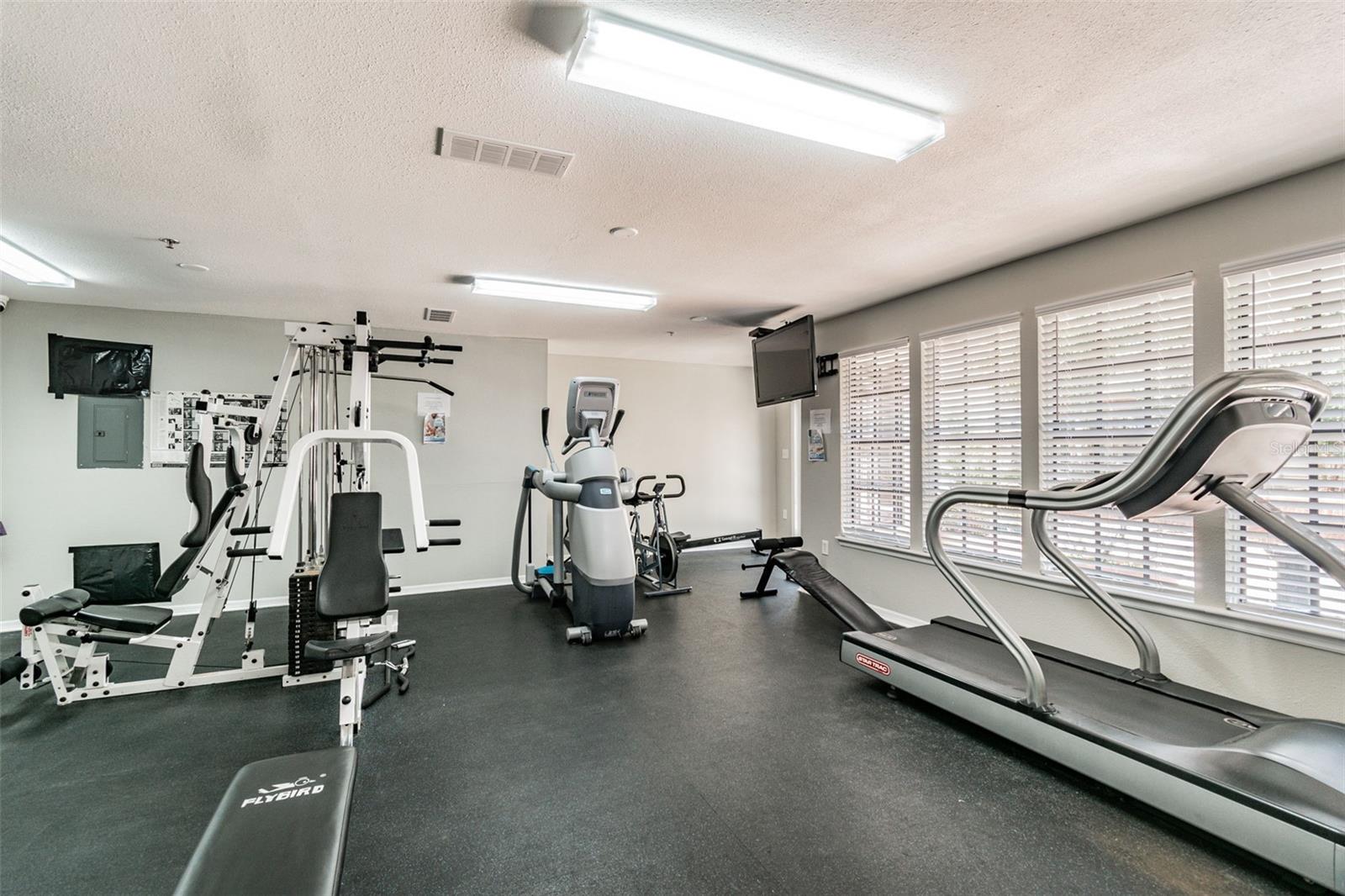 HYDE PARK PLACE II A CONDOMINI - Residential