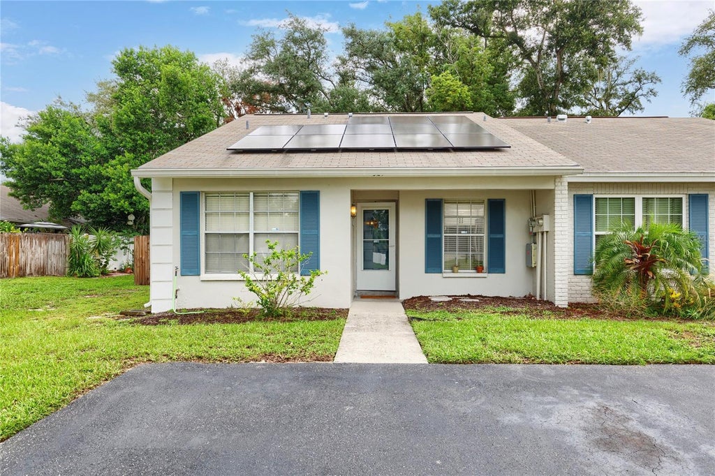 Photo of 321 Dover Court E, Safety Harbor, FL 34695 (MLS # TB8544488)