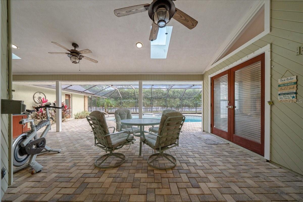 CARRIAGE HILL - Residential