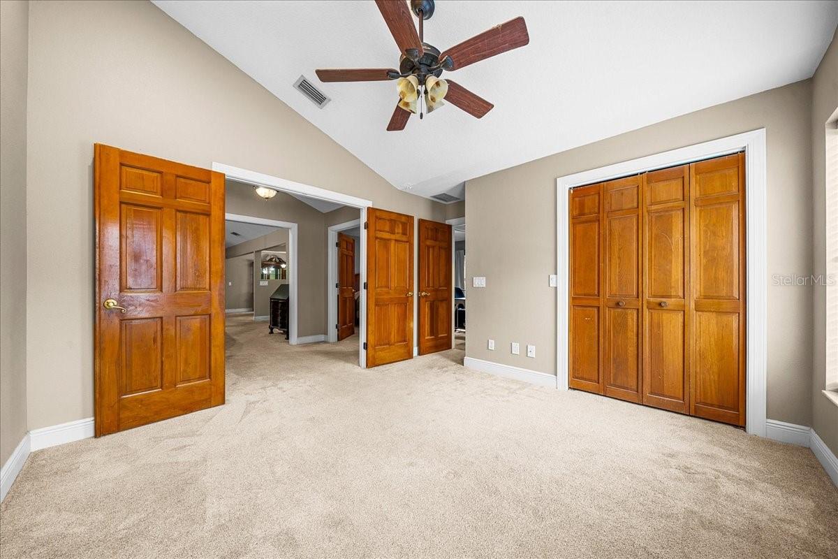 CARRIAGE HILL - Residential