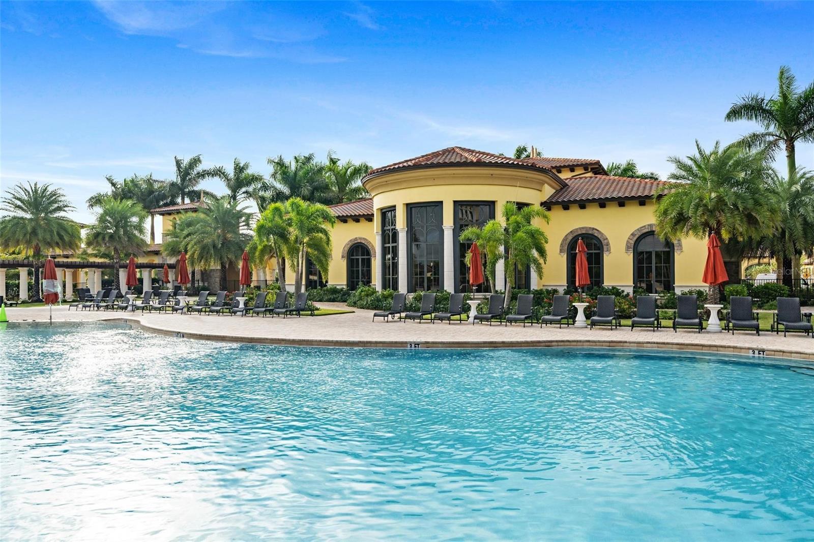 COACH HOMES 1 AT GRAN PARADISO - Residential