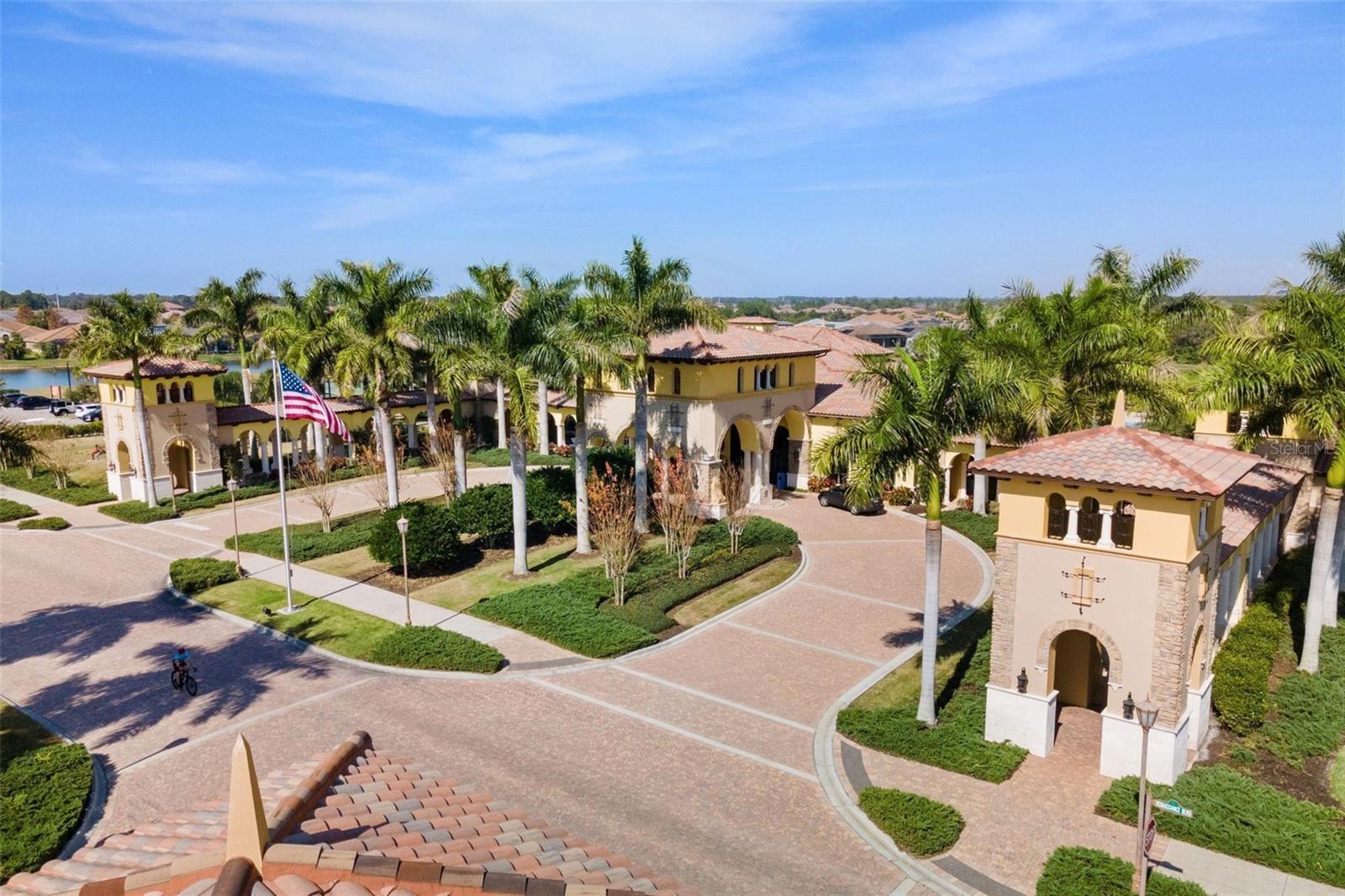 COACH HOMES 1 AT GRAN PARADISO - Residential