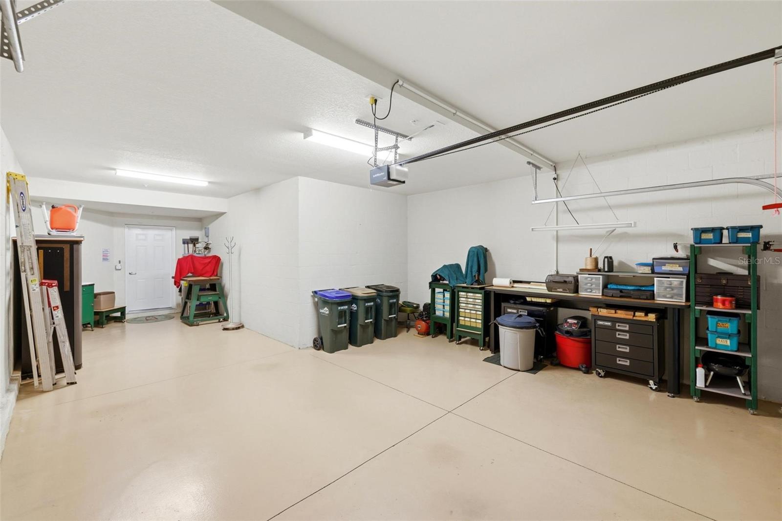 COACH HOMES 1 AT GRAN PARADISO - Residential