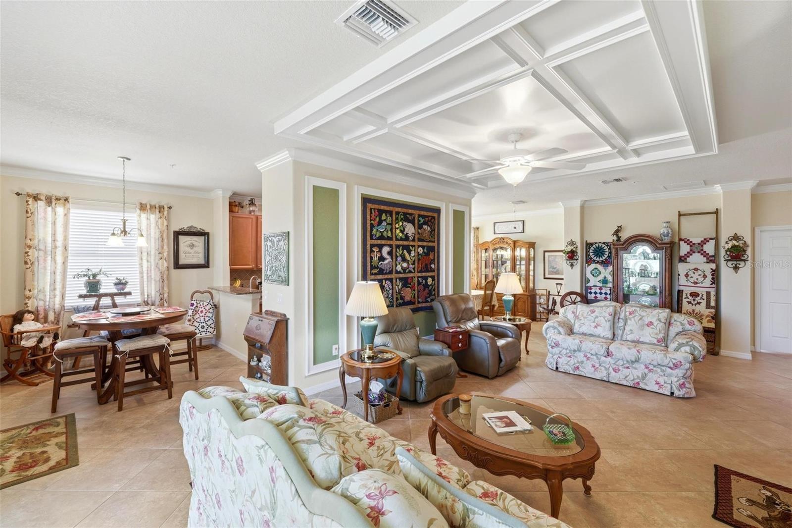 COACH HOMES 1 AT GRAN PARADISO - Residential