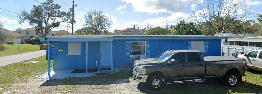 Charming Starter Home on Spacious Lot!

Discover this cozy 2-bedroom, 2-bathroom mobile home at 410 Still St, offering 960 sq ft of comfortable living space on a generous 7,013 sq ft lot. Built in 1960, this home presents a unique opportunity for first-time buyers or investors looking to personalize a classic property. Enjoy the open potential of the lot for outdoor activities, gardening, or future expansions.