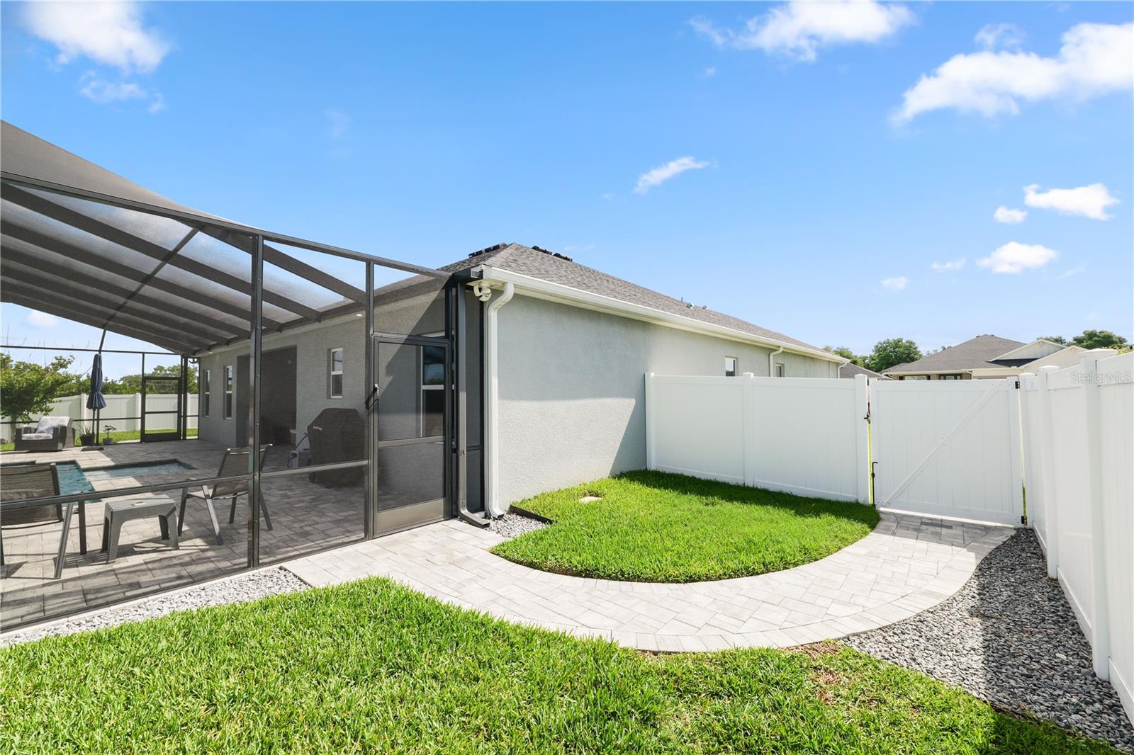 TREYMONT - Residential