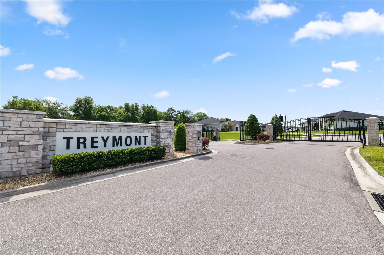 TREYMONT - Residential