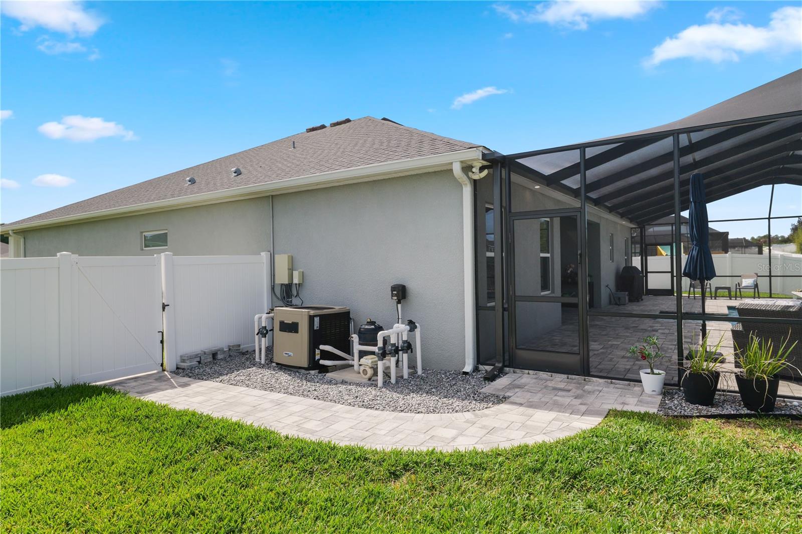 TREYMONT - Residential