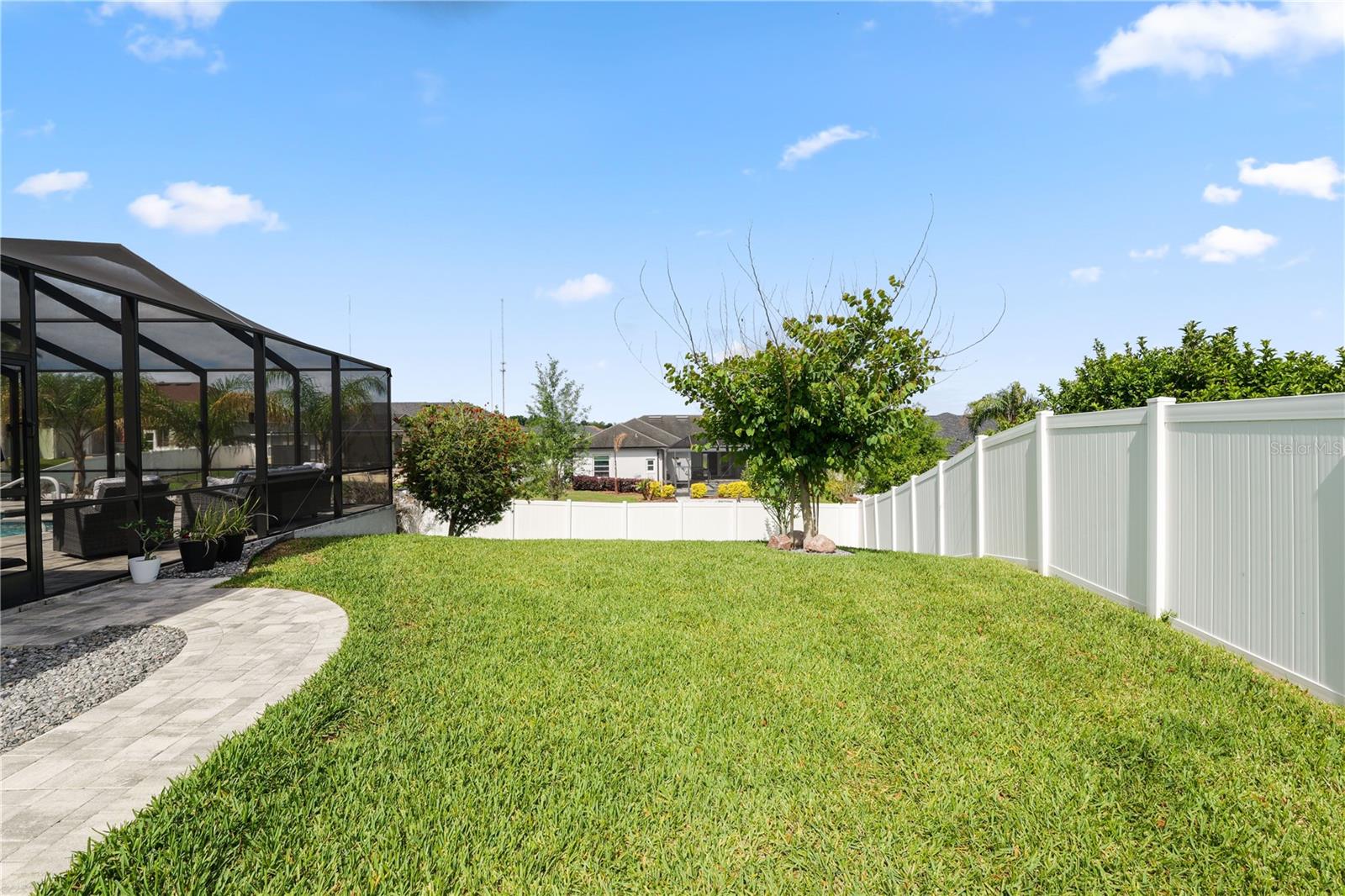 TREYMONT - Residential