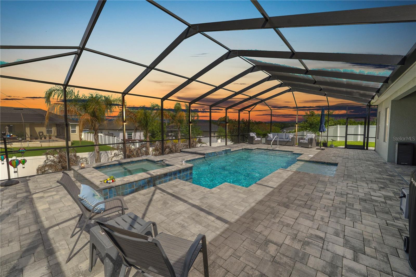 TREYMONT - Residential