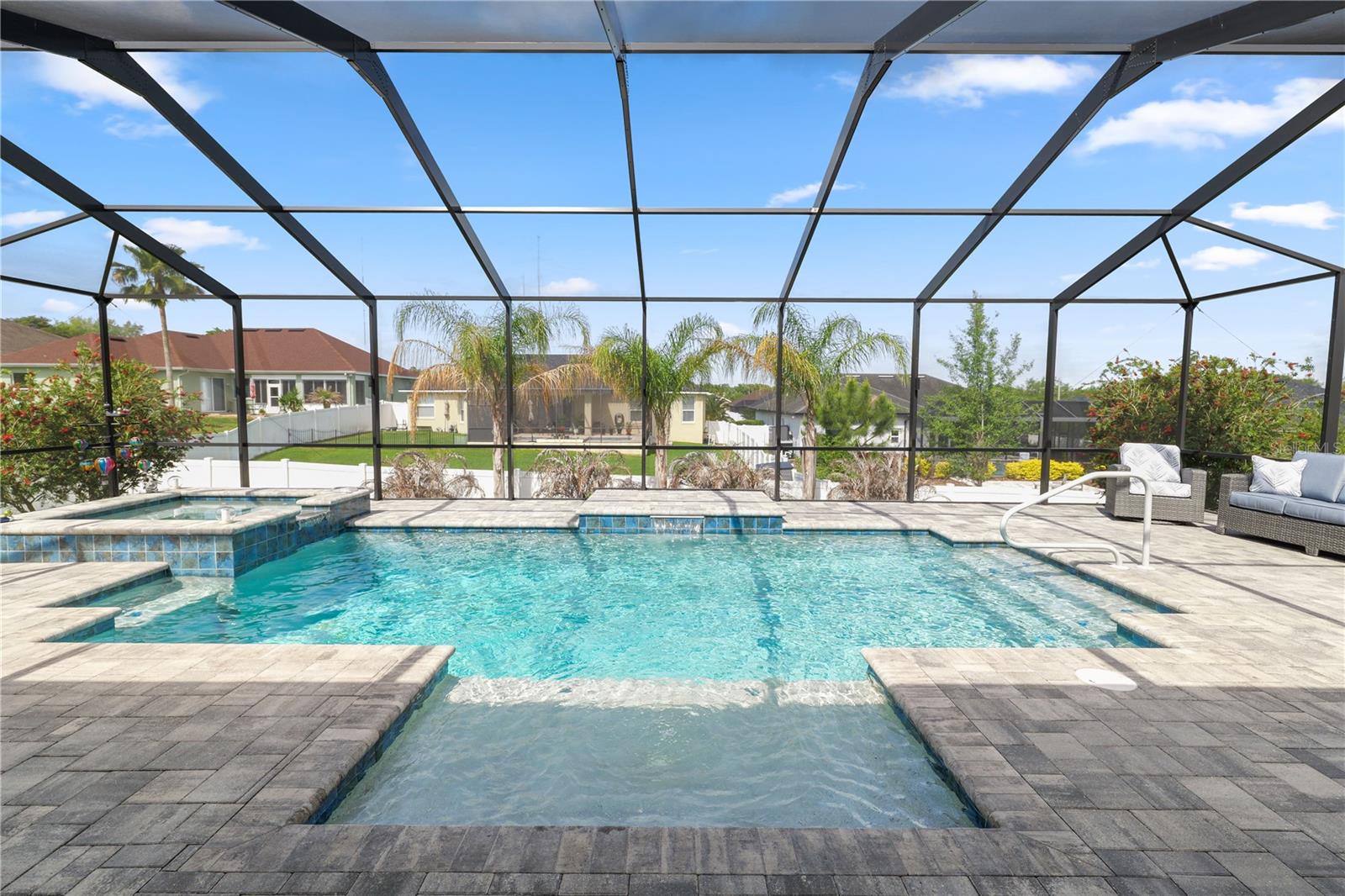 TREYMONT - Residential