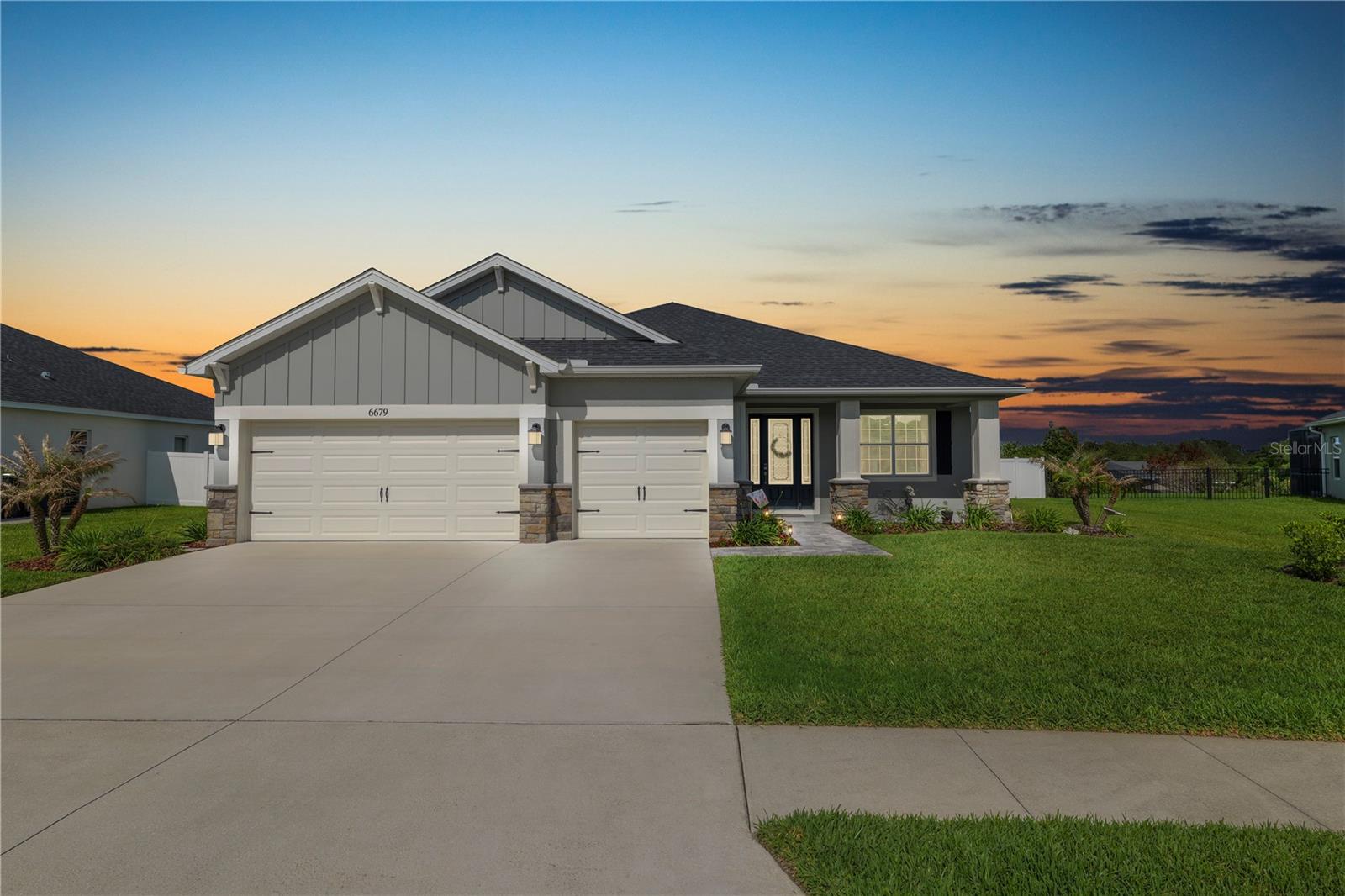 TREYMONT - Residential