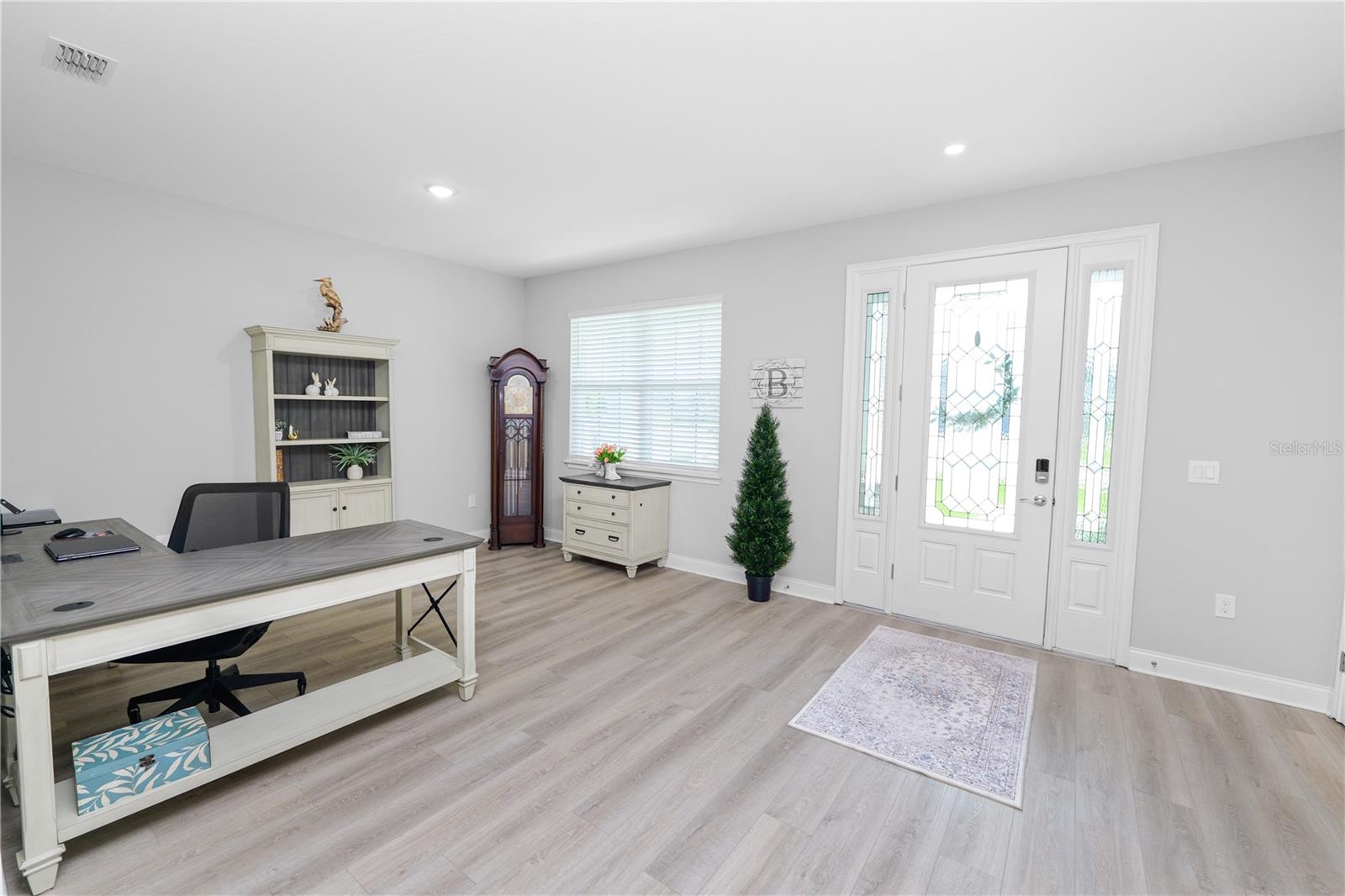 TREYMONT - Residential