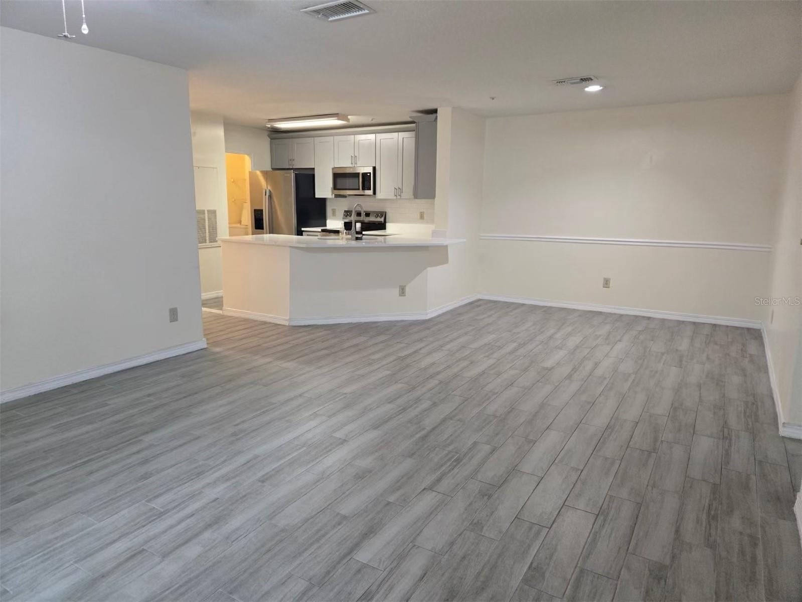 7667 N WICKHAM ROAD 1202