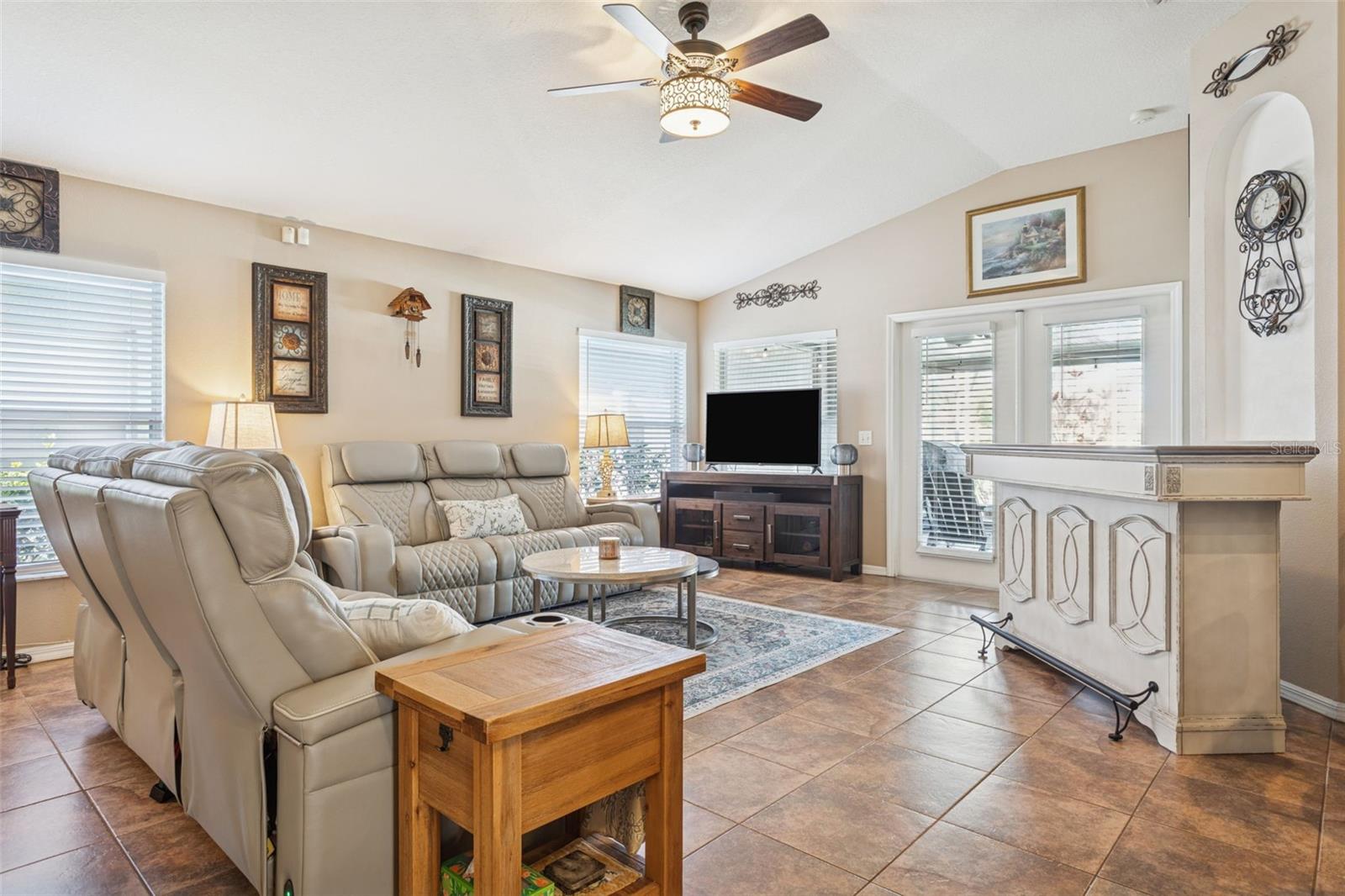 HAMILTON PARK - Residential