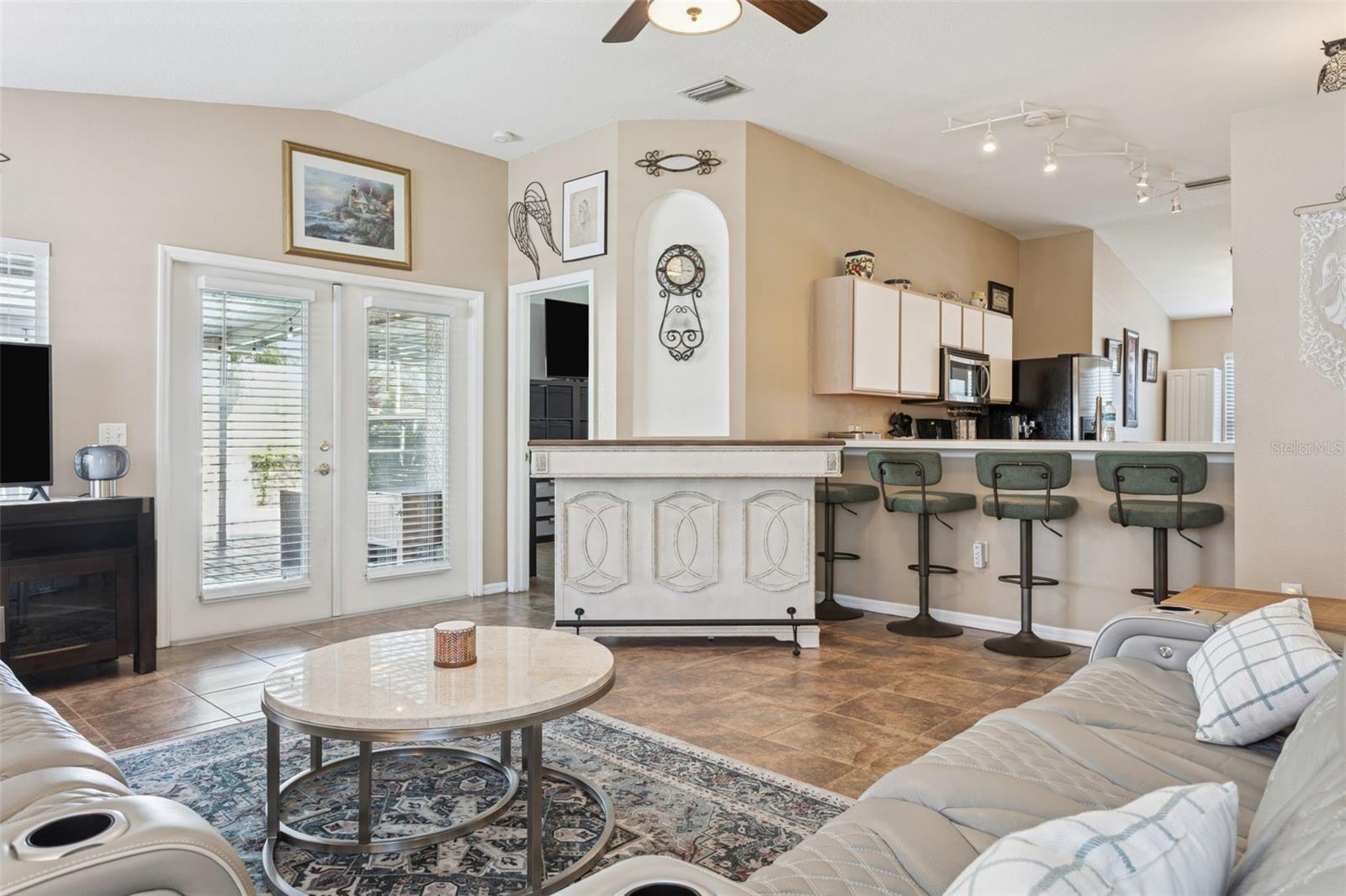 HAMILTON PARK - Residential