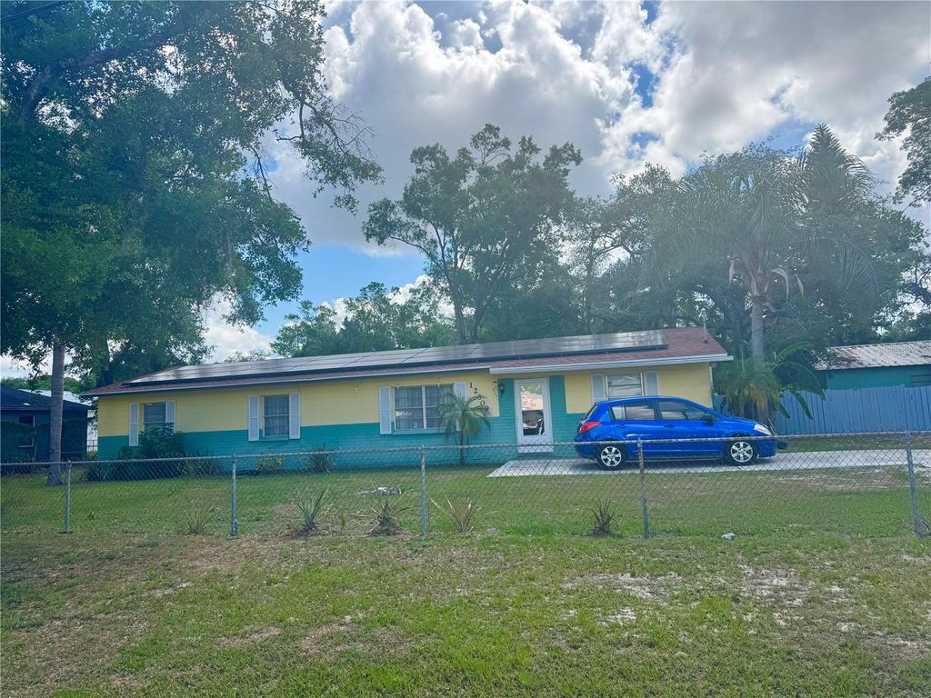 Photo of 12309 Cambridge Avenue, Tampa, FL 33624 (MLS # L4961776)