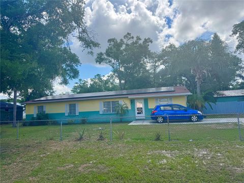 Photo of 12309 Cambridge Avenue, Tampa, FL 33624 (MLS # L4961776)