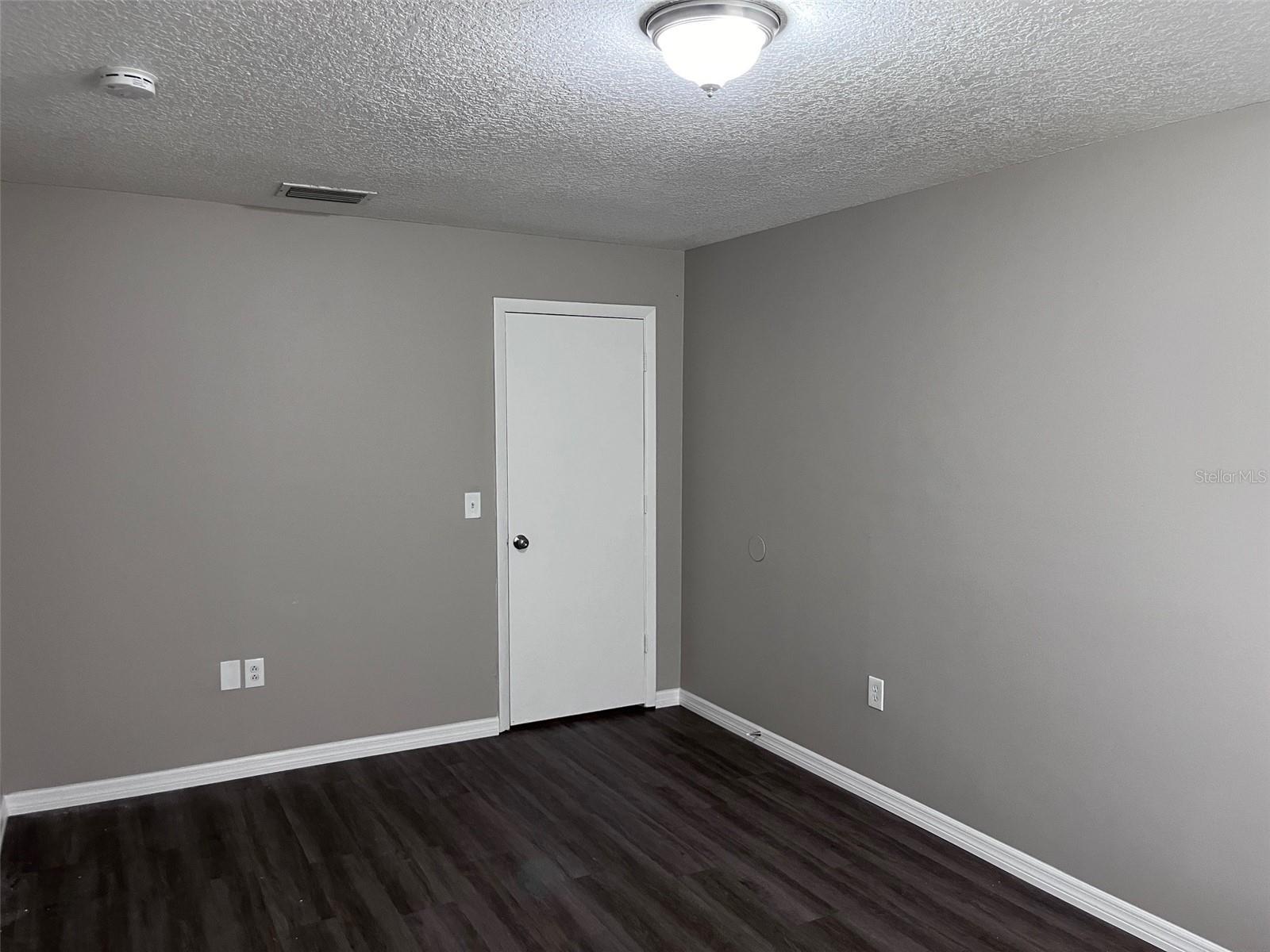 WASHINGTON PARK SEC 01 - Residential Lease