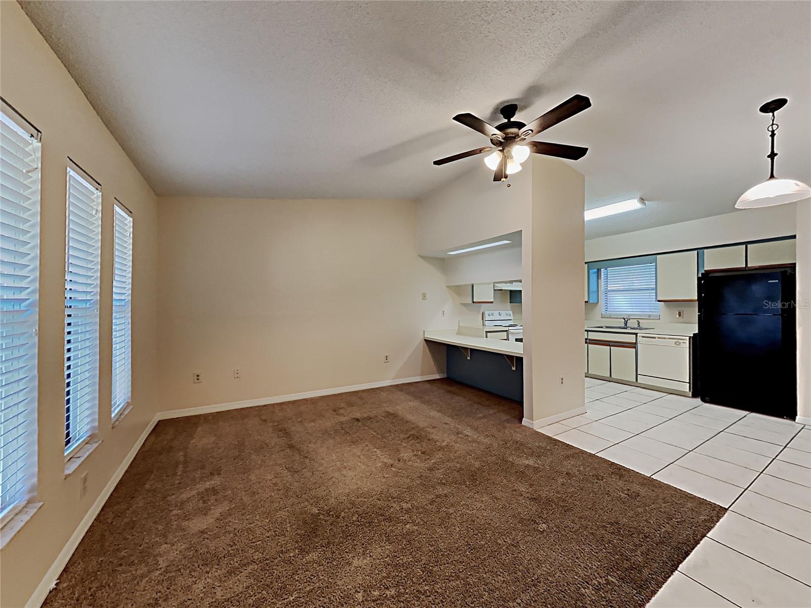 SHADEMOOR ACRES 1ST ADD - Residential Lease