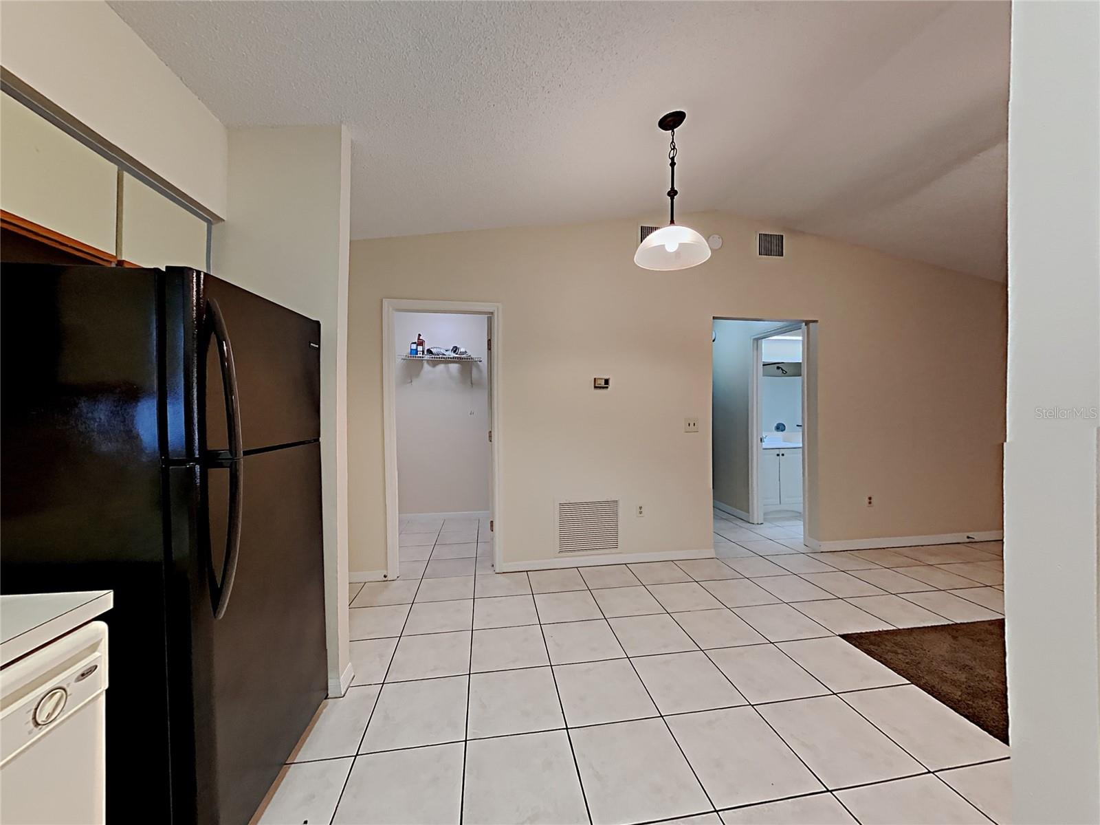 SHADEMOOR ACRES 1ST ADD - Residential Lease