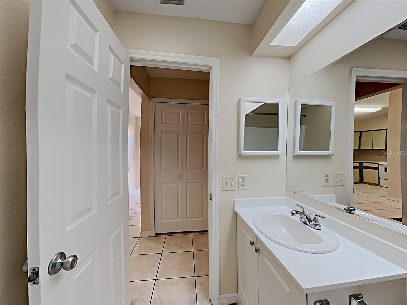 SHADEMOOR ACRES 1ST ADD - Residential Lease