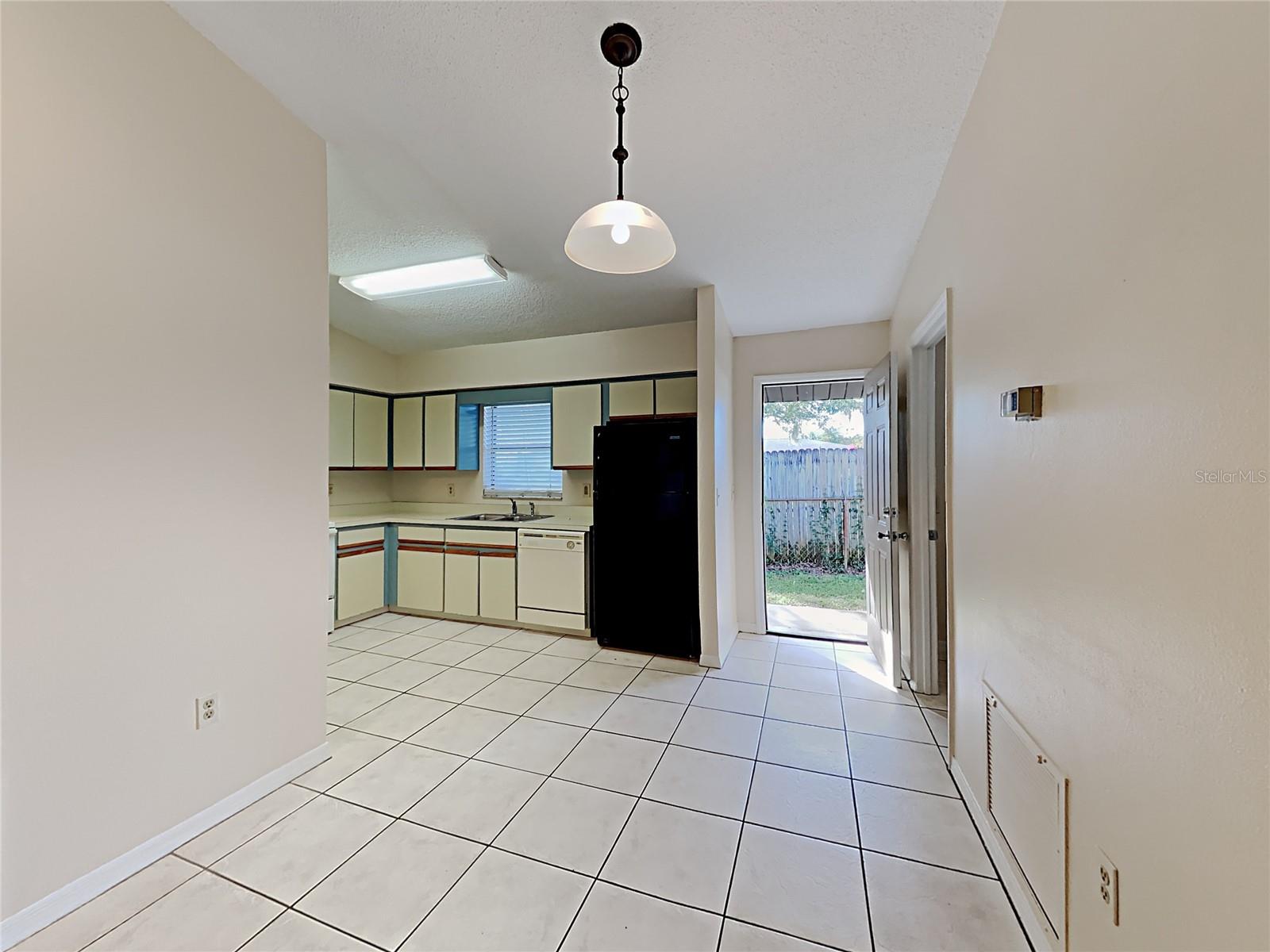 SHADEMOOR ACRES 1ST ADD - Residential Lease