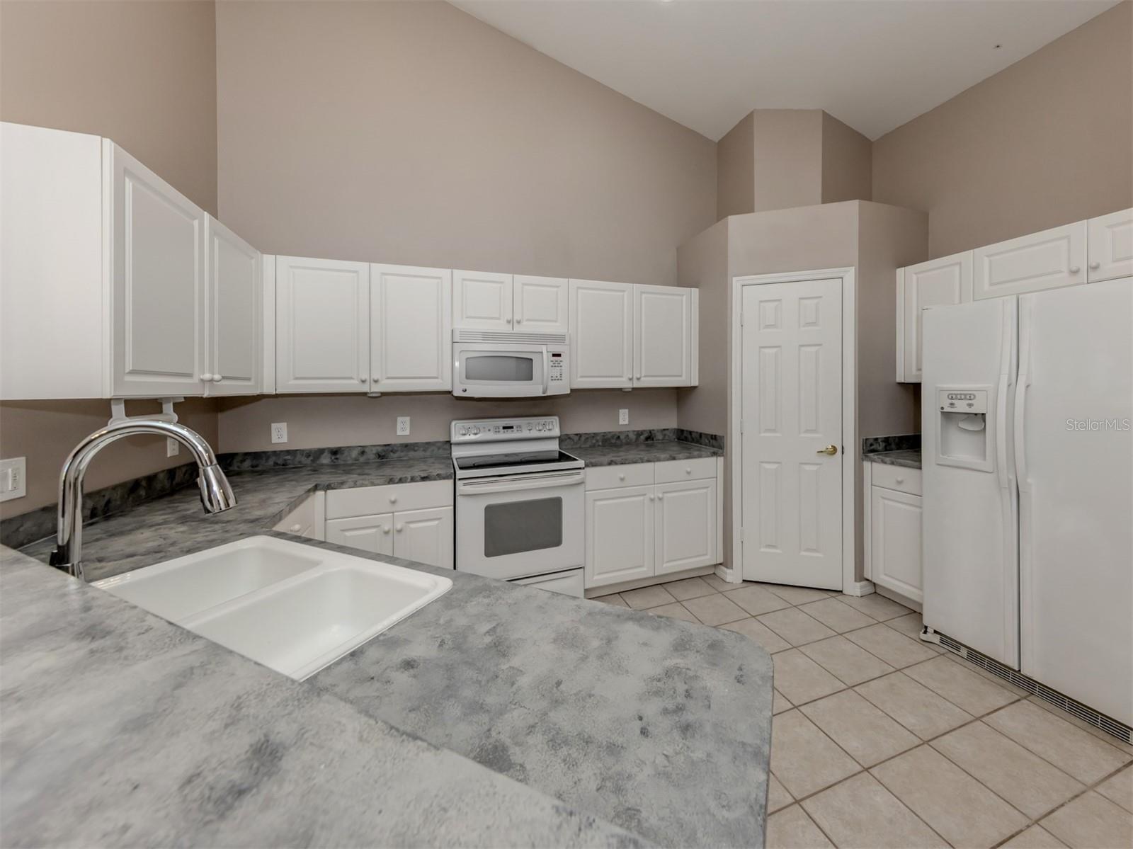 VILLAS OF SABAL TRACE - Residential