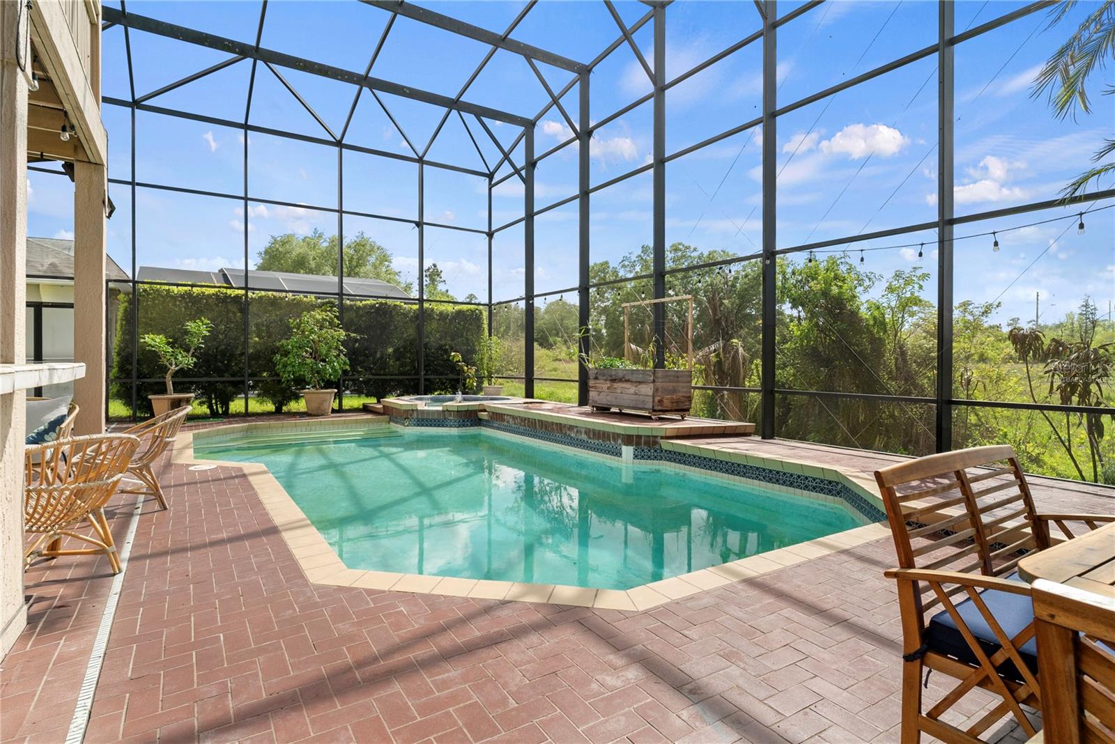 STONEYBROOK - Residential