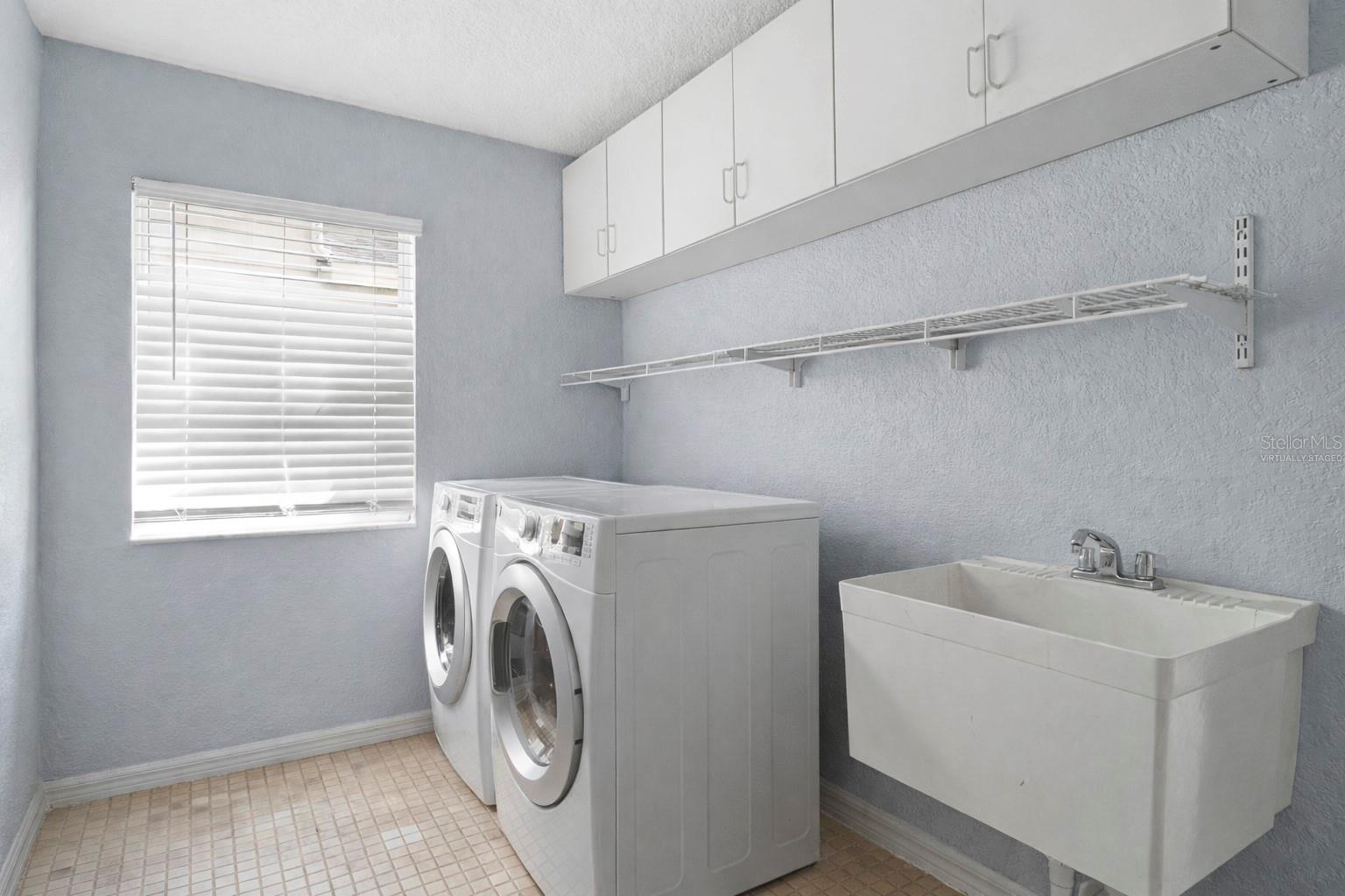 STONEYBROOK - Residential