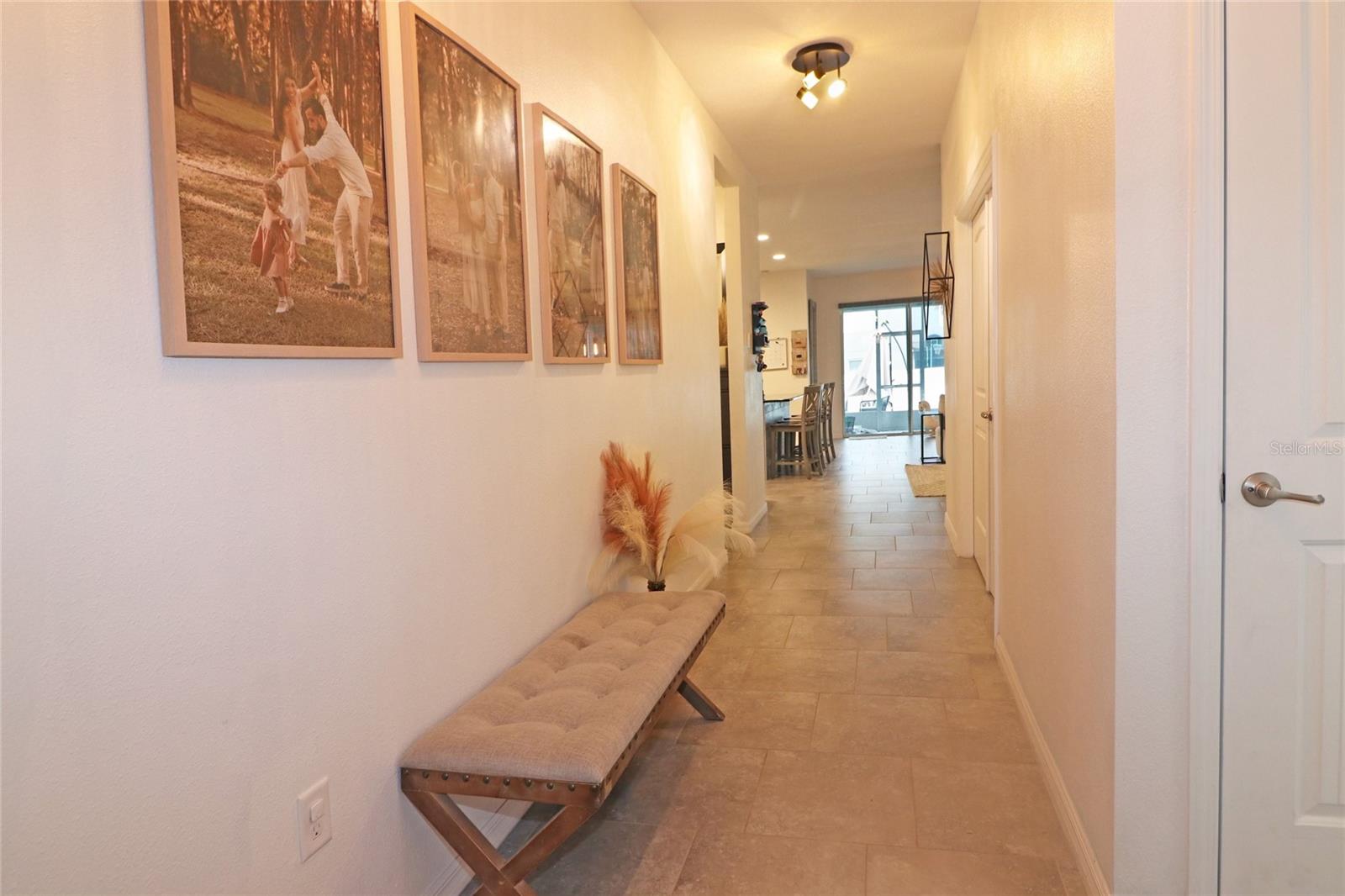 LAKESIDE LANDINGS PH 01 - Residential Lease