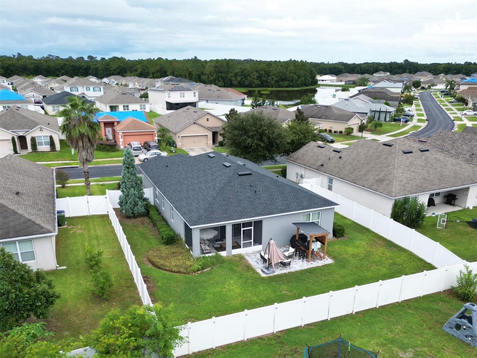 LAKESIDE LANDINGS PH 01 - Residential Lease