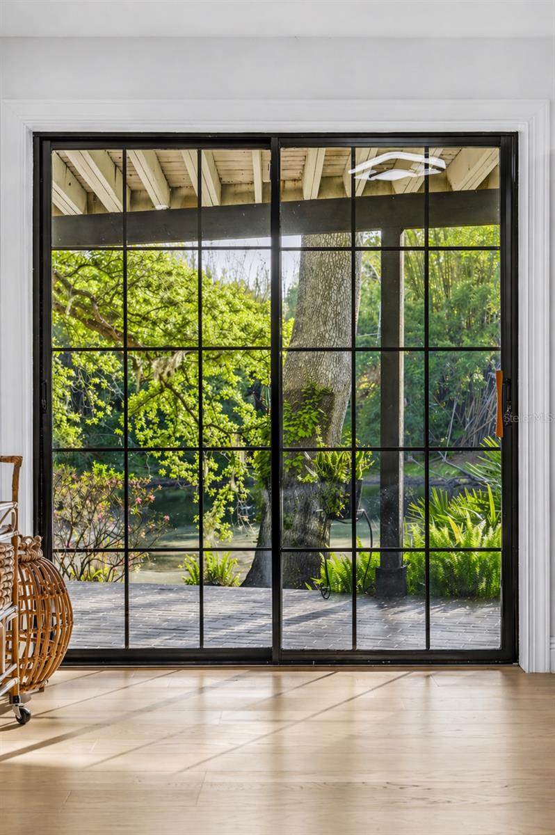 SHADY HOLLOW SUB - Residential