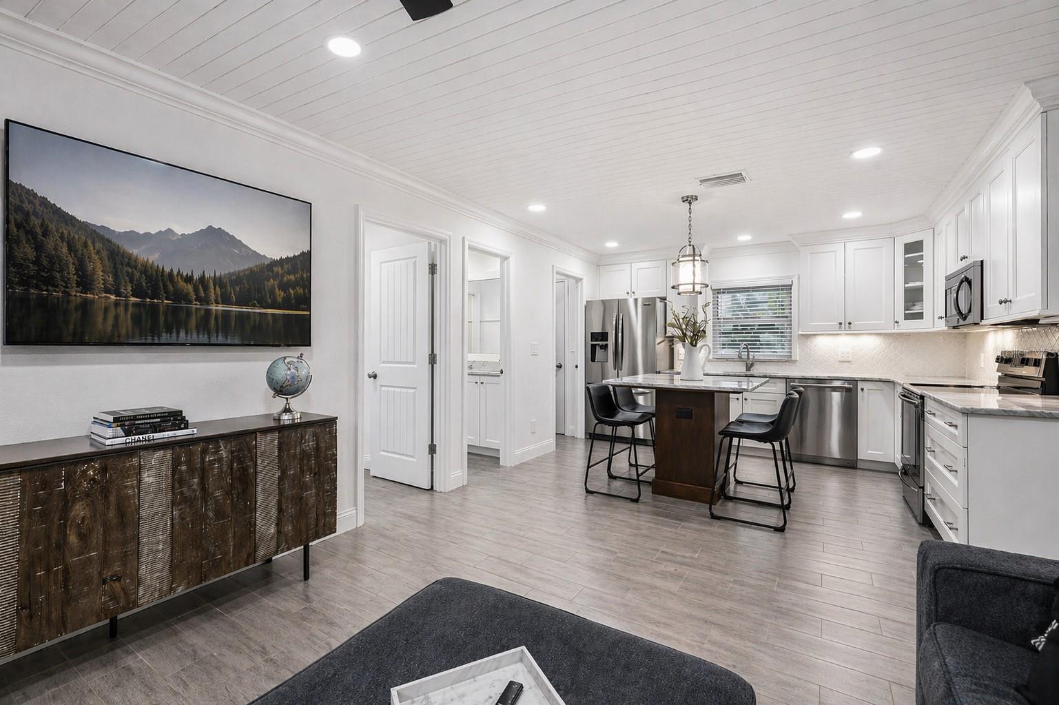 SHADY HOLLOW SUB - Residential