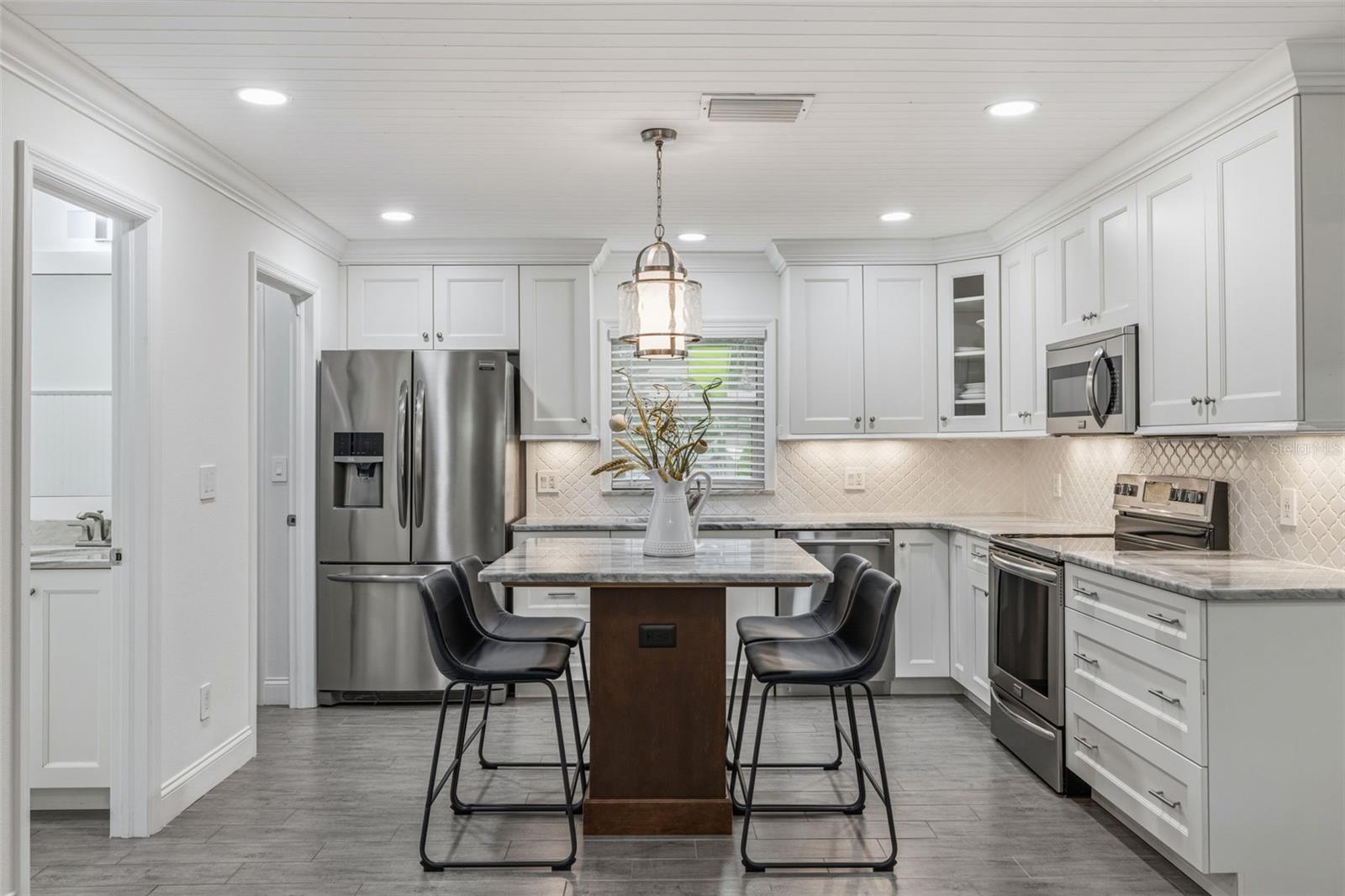 SHADY HOLLOW SUB - Residential